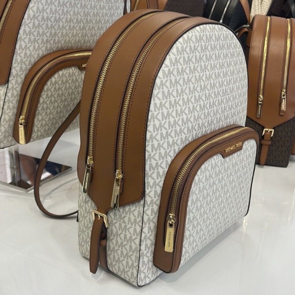 Michael Kors Jaycee Large Zip Pocket Backpack Vanilla - Picture 11 of 16